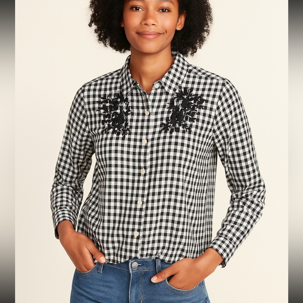 Old Navy floral embroidered button down